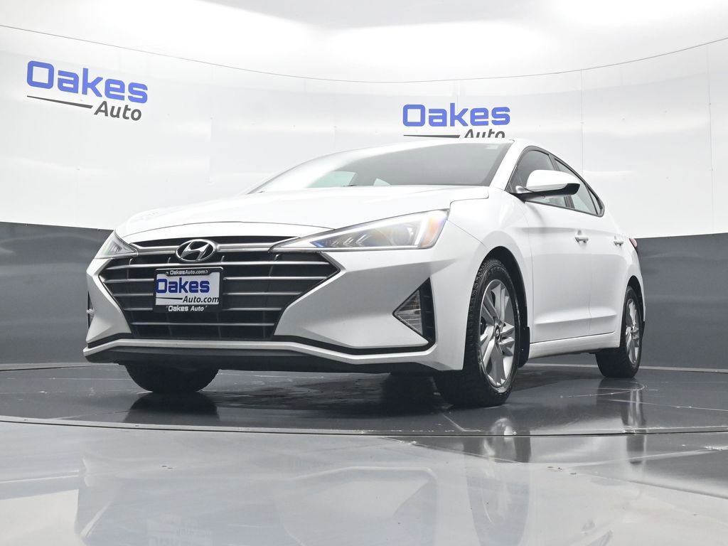 Used 2020 Hyundai Elantra SEL w/ Winter Weather Package image 39