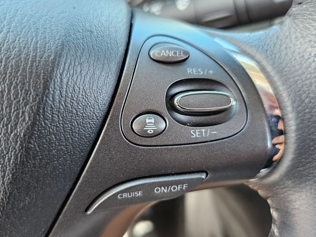 Used 2023 Nissan Murano SV image 28