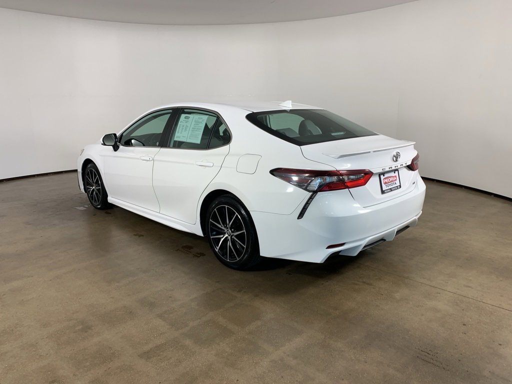Used 2023 Toyota Camry SE image 32