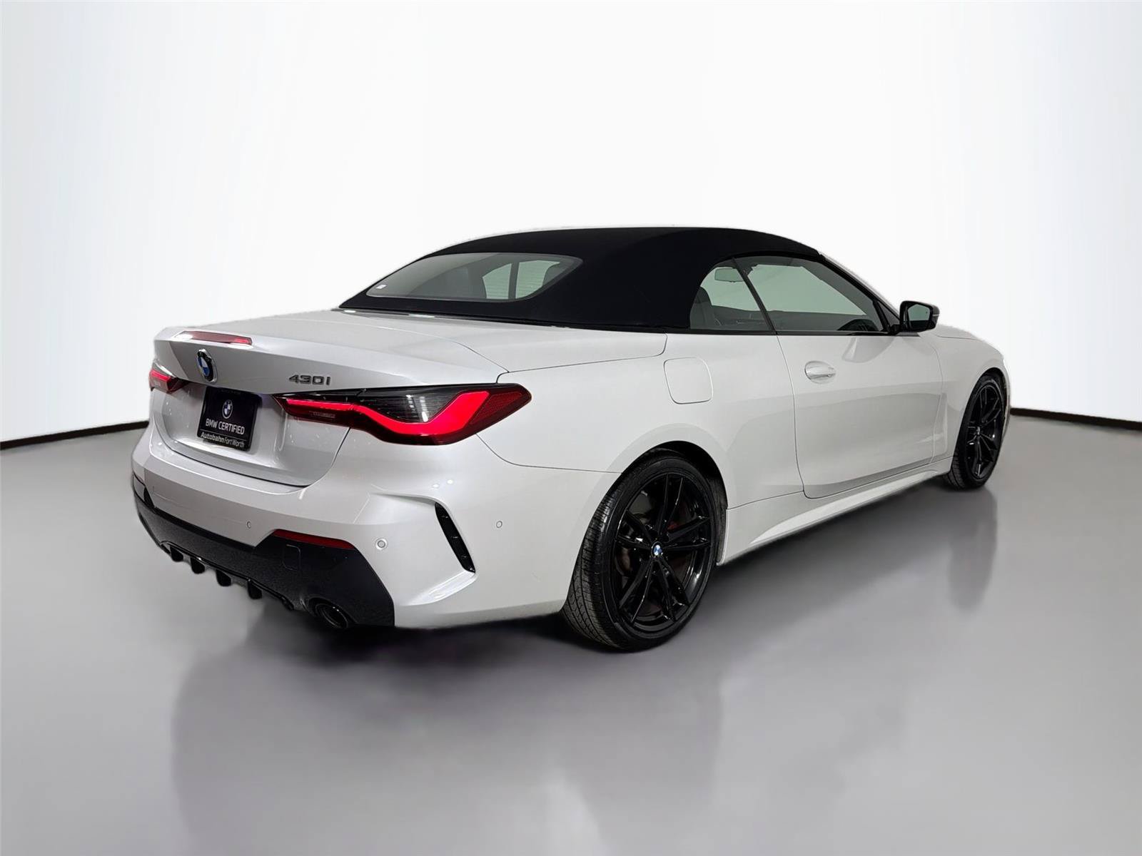 Used 2023 BMW 430i Convertible w/ M Sport Package RWD image 5