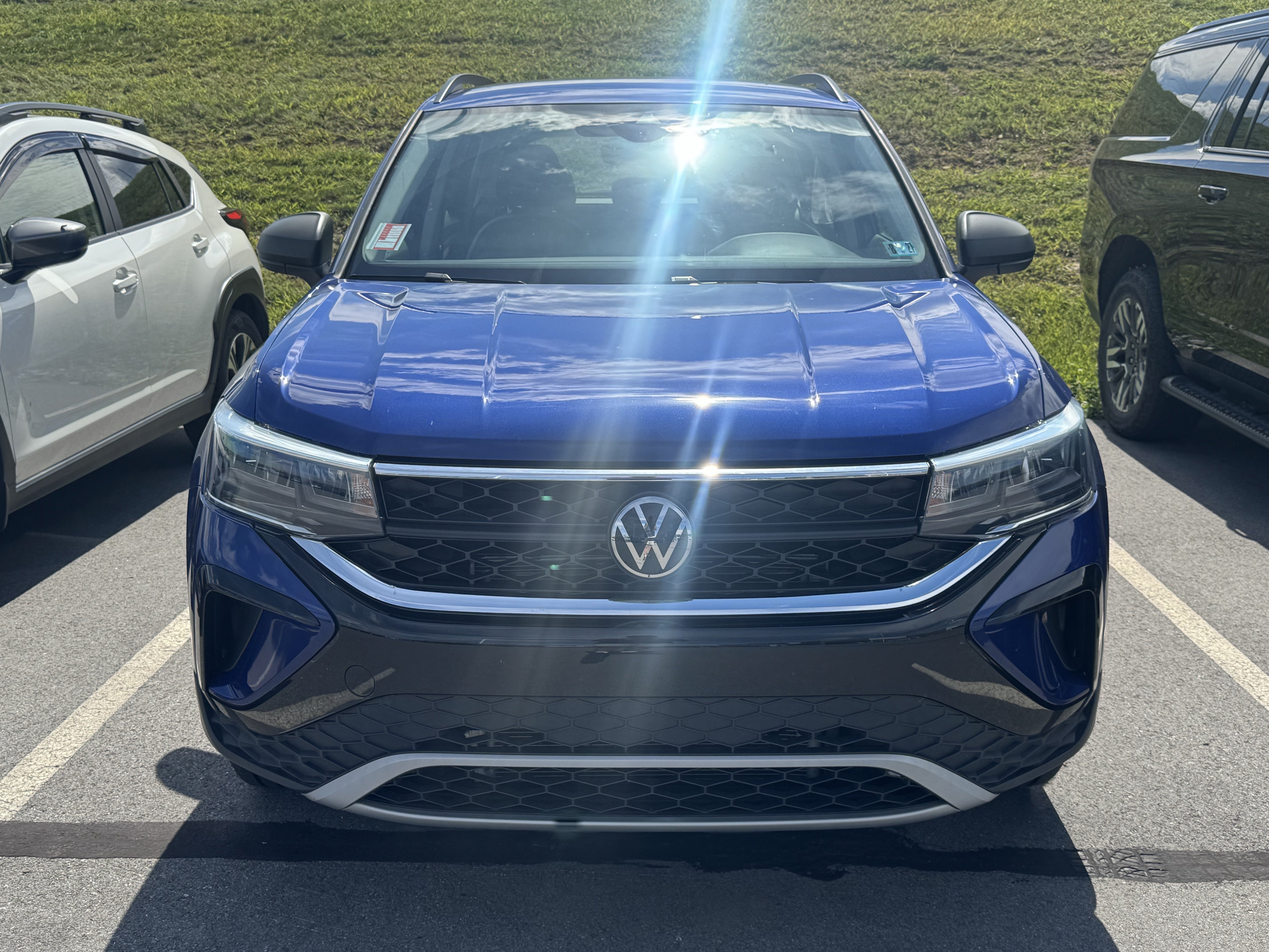Used 2023 Volkswagen Taos S AWD/4WD image 2