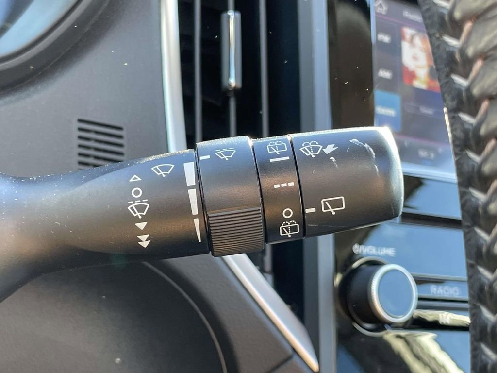 Used 2019 Subaru Forester Premium w/ All-Weather Package image 24