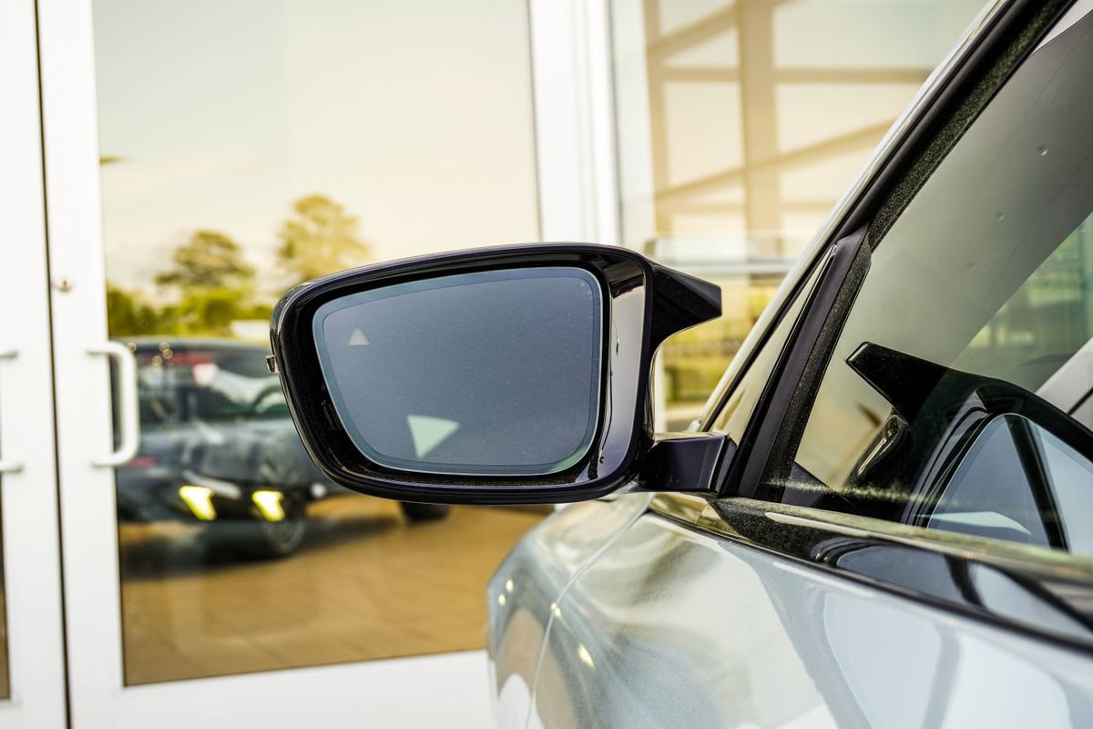 Used 2025 BMW M440i Coupe w/ Premium Package image 14