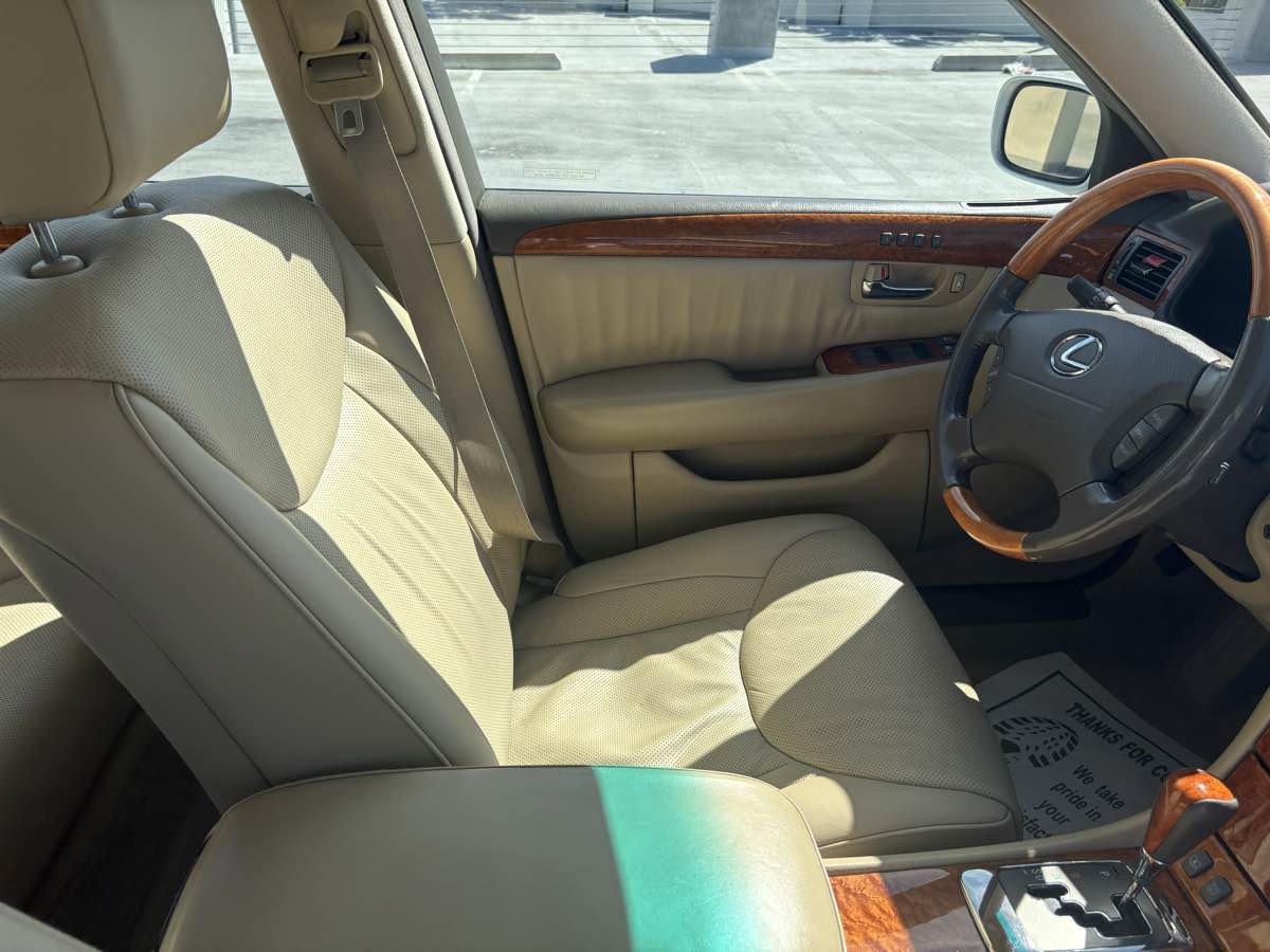 Used 2005 Lexus LS 430 image 29