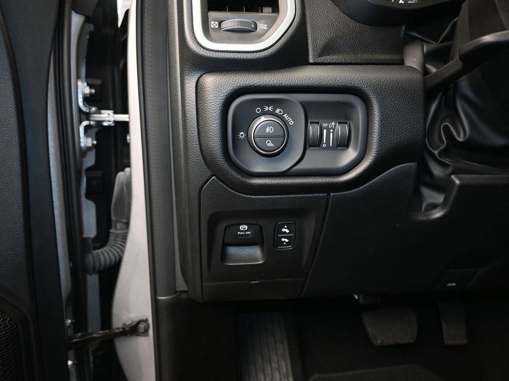 Used 2025 RAM 1500 Big Horn image 13