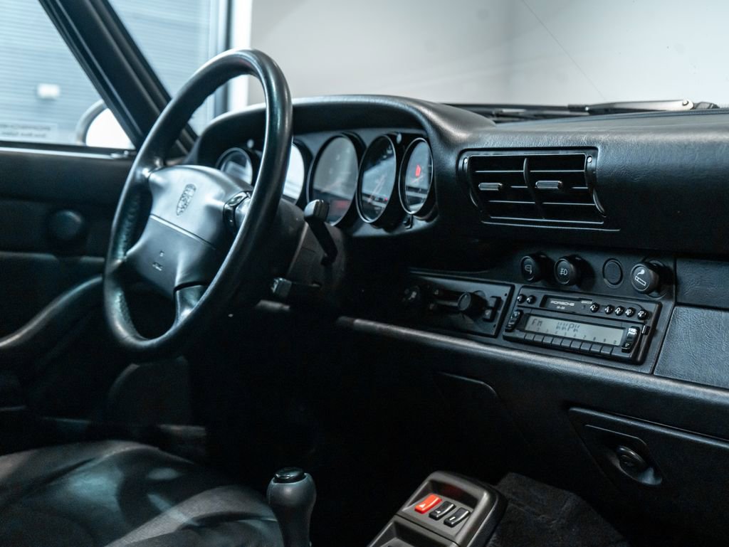 Used 1997 Porsche 911 Carrera RWD image 26