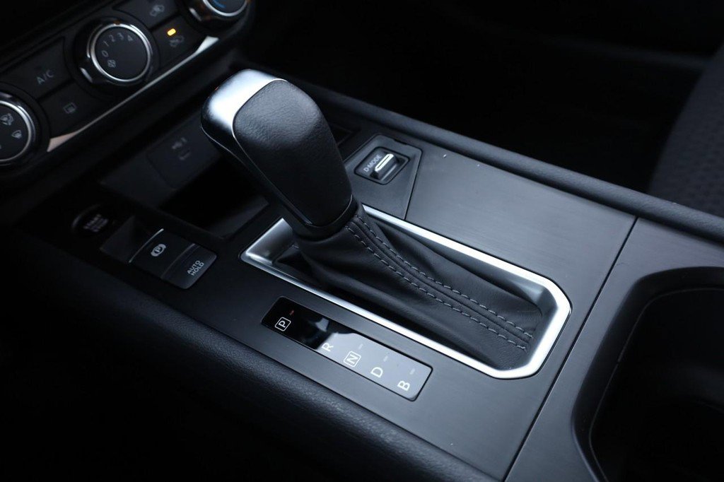 New 2026 Nissan Kicks S image 16