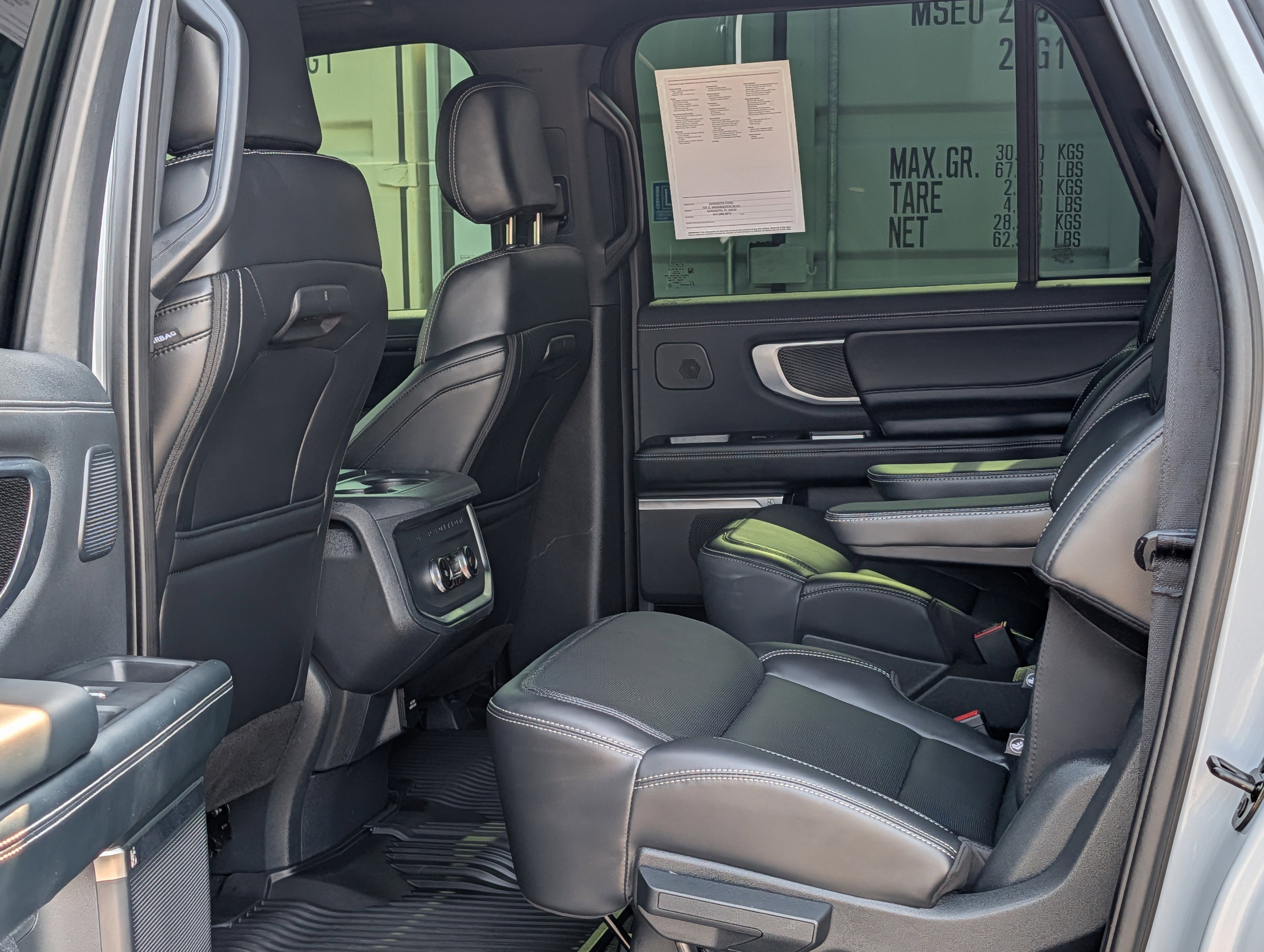Certified 2025 Ford Expedition Max Platinum w/ Stealth Performance Package AWD/4WD image 17