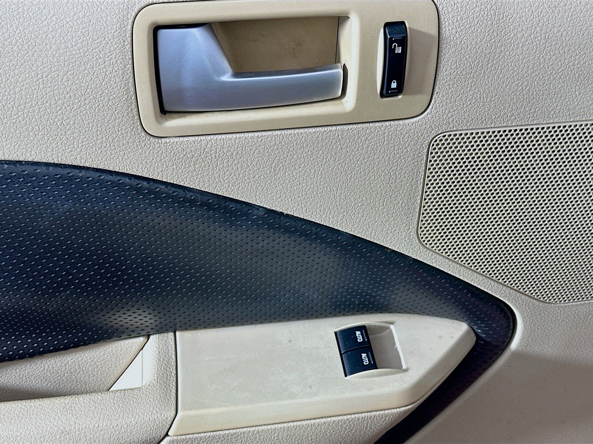 Used 2009 Ford Mustang Coupe RWD image 15