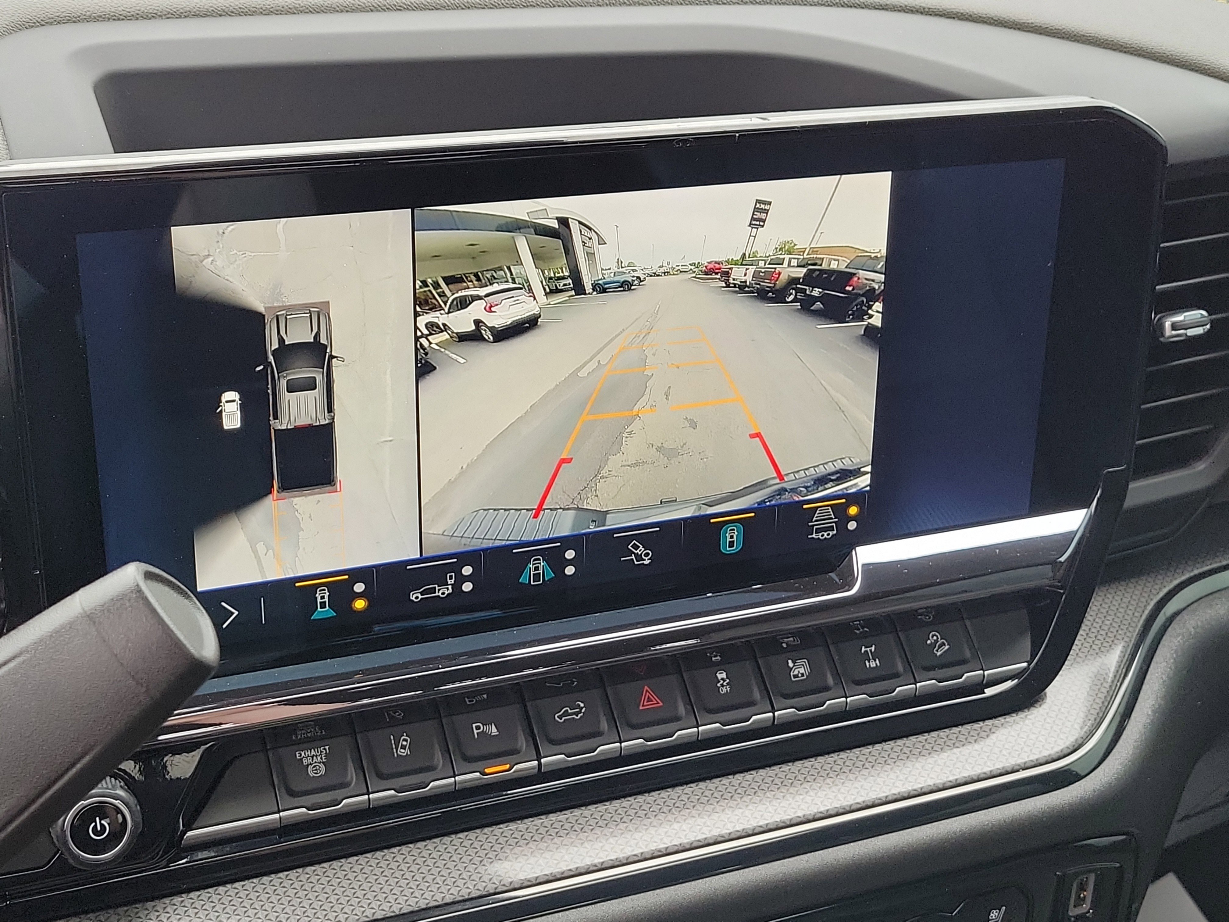 Used 2024 Chevrolet Silverado 2500 ZR2 w/ Technology Package AWD/4WD image 28