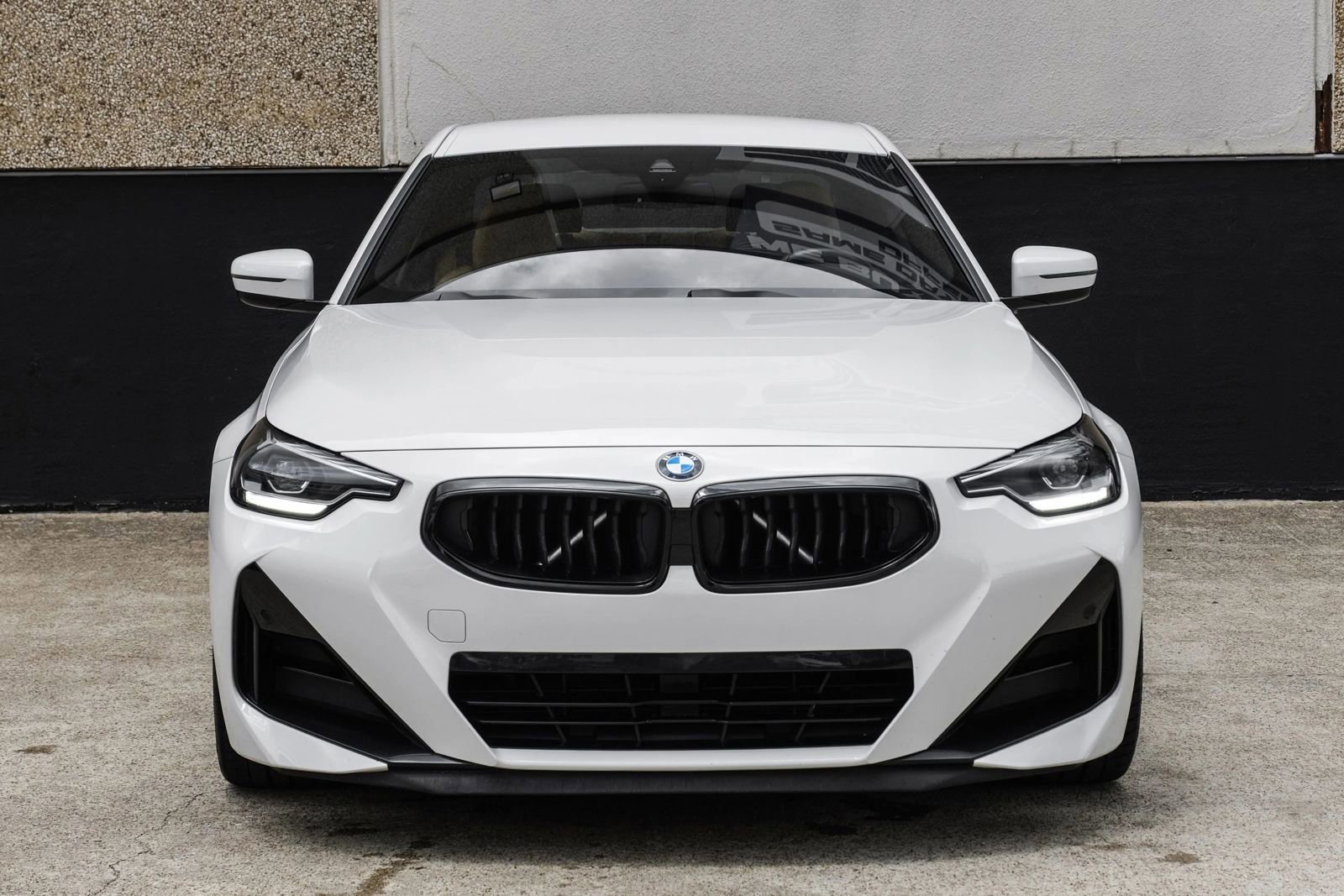 Used 2022 BMW 230i Coupe w/ M Sport Package RWD image 4