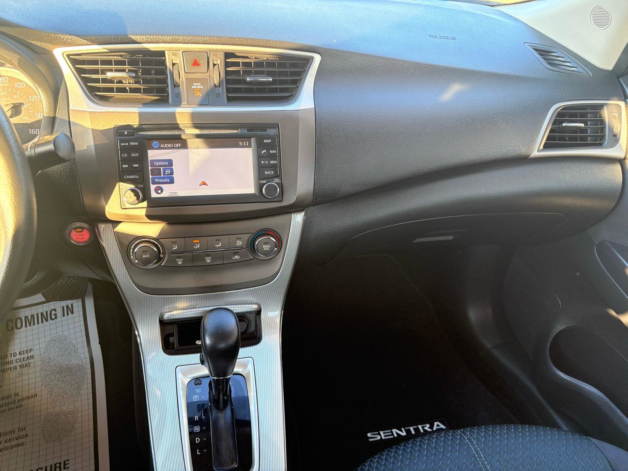 Used 2013 Nissan Sentra SR w/ Premium Pkg image 28
