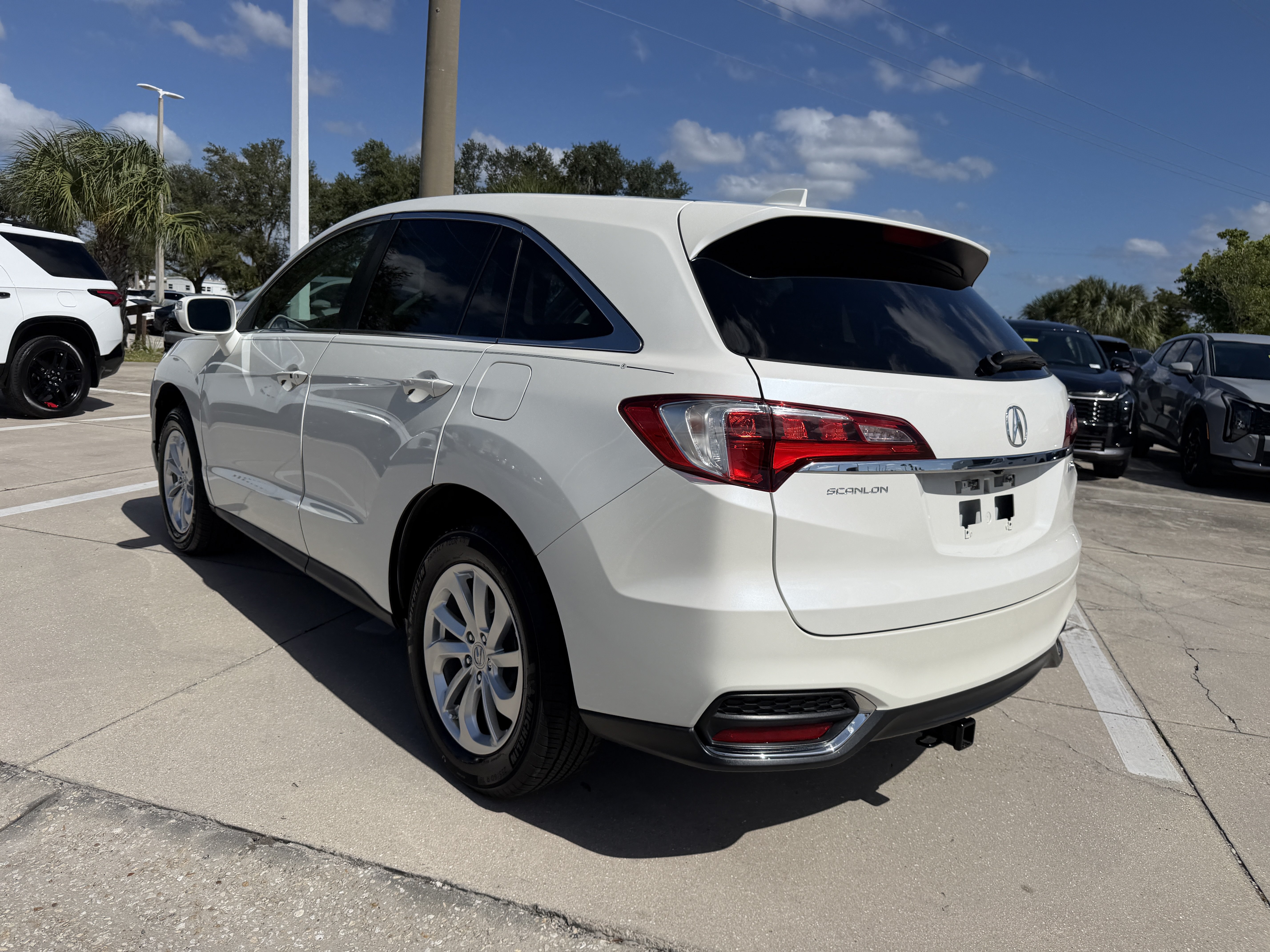 Used 2018 Acura RDX w/ Tech & AcuraWatch Plus Pack FWD image 6