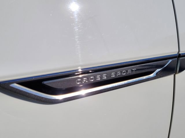 Used 2022 Volkswagen Atlas Cross Sport SEL R-Line AWD/4WD image 14