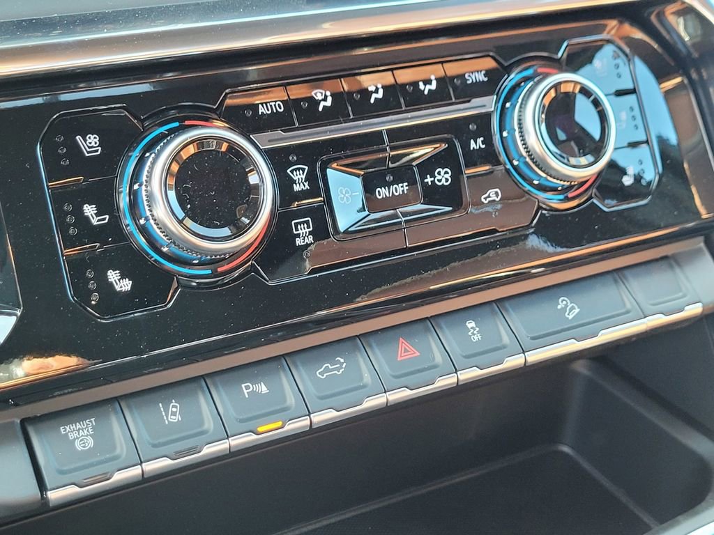 New 2026 GMC Sierra 2500 Denali Ultimate w/ Max Trailering Package AWD/4WD image 17