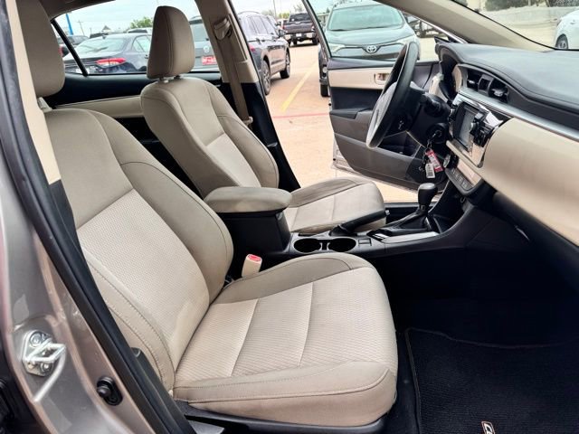 Used 2015 Toyota Corolla LE image 13