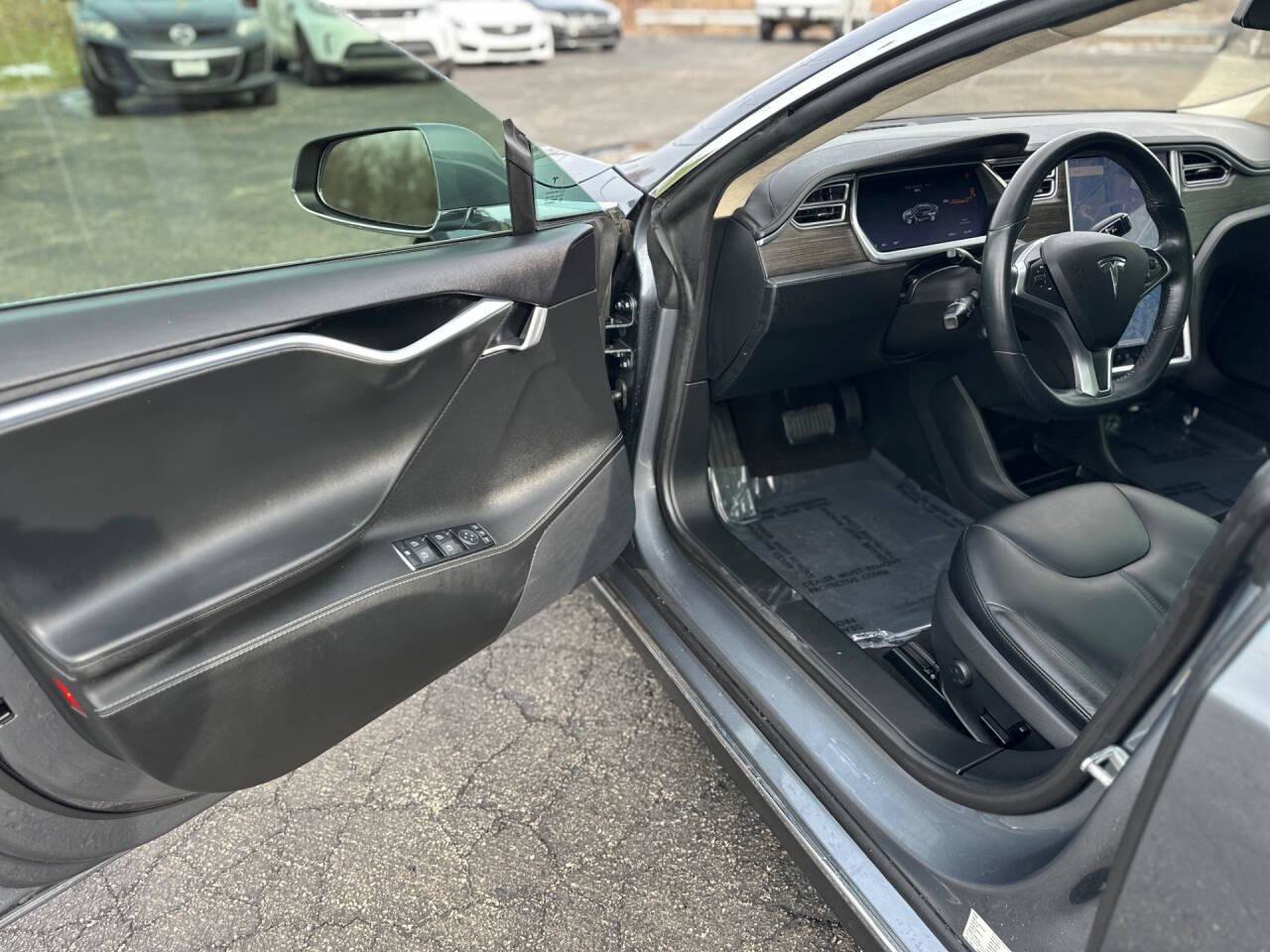 Used 2014 Tesla Model S 85 RWD image 15