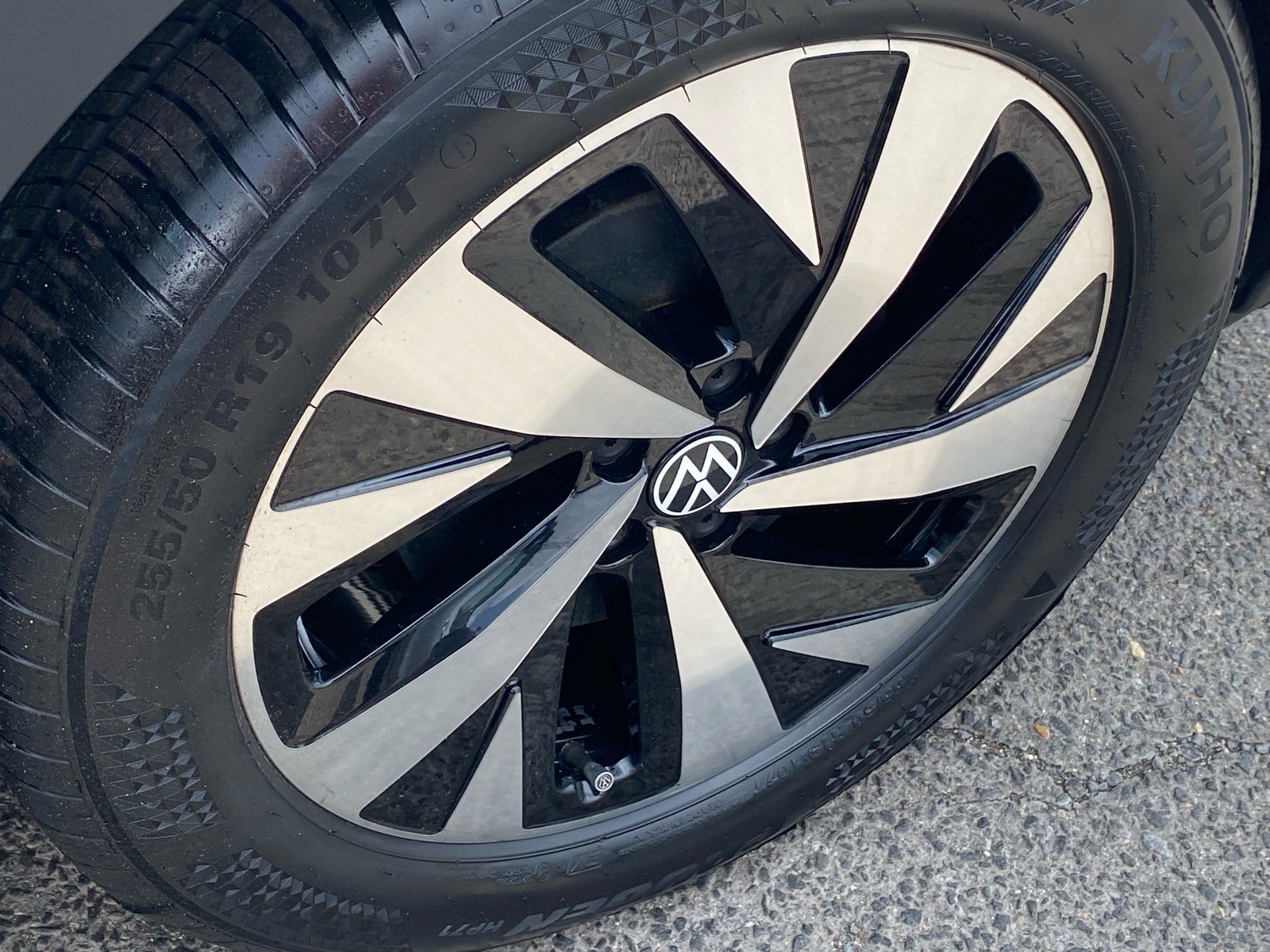 Certified 2023 Volkswagen ID.4 Pro RWD image 19