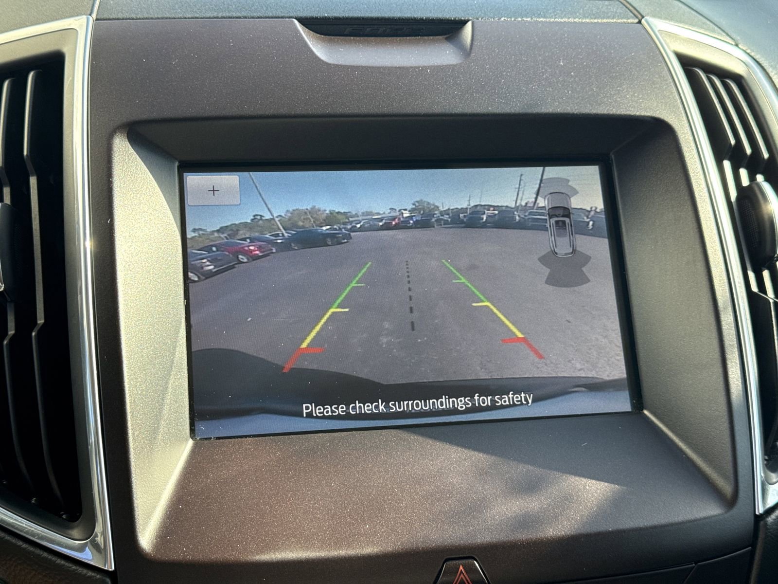 Used 2020 Ford Edge Titanium image 20