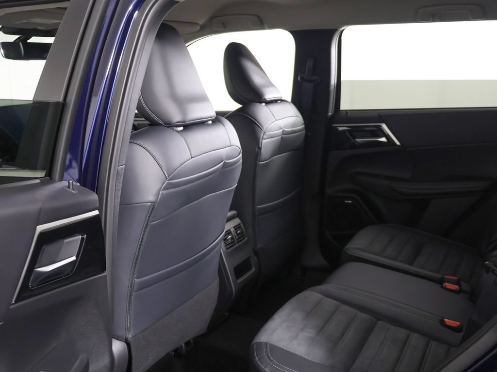 New 2026 Mitsubishi Outlander SE FWD image 29