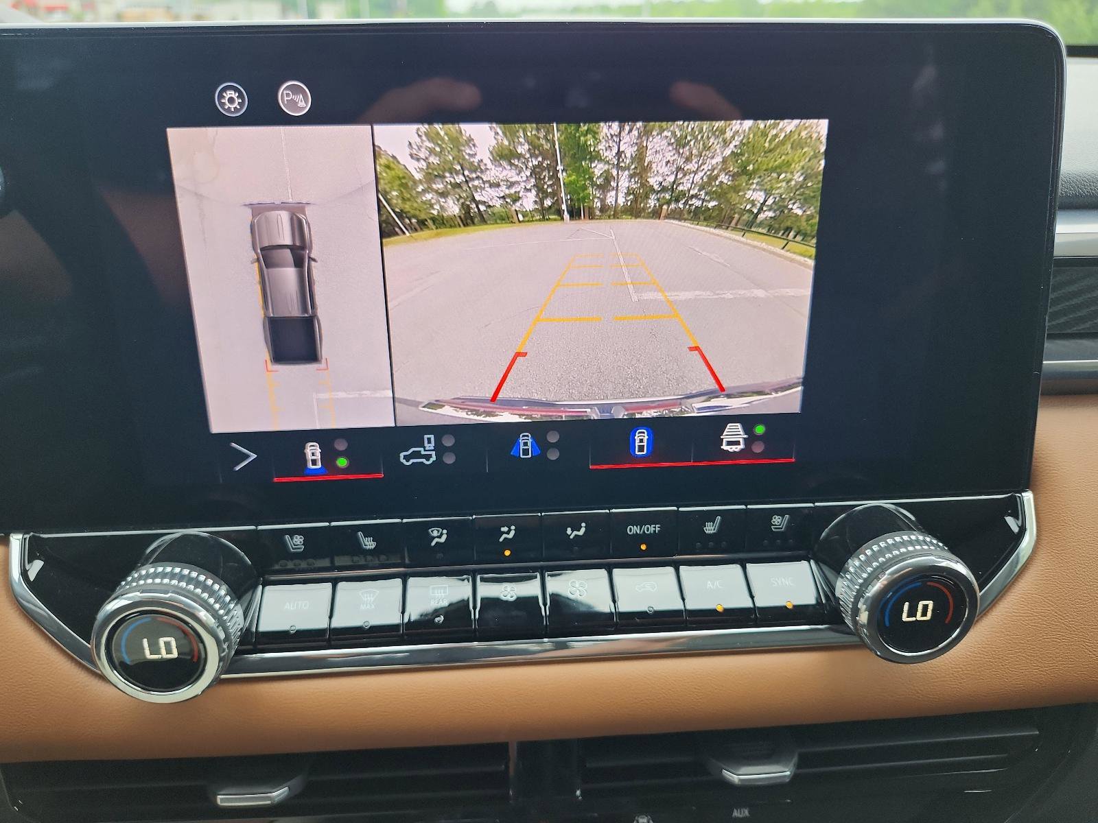 New 2025 GMC Canyon AT4 w/ Nightfall Edition image 13