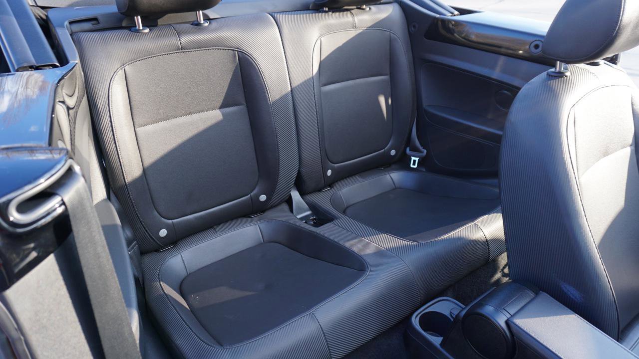 Used 2013 Volkswagen Beetle 2.0T image 29