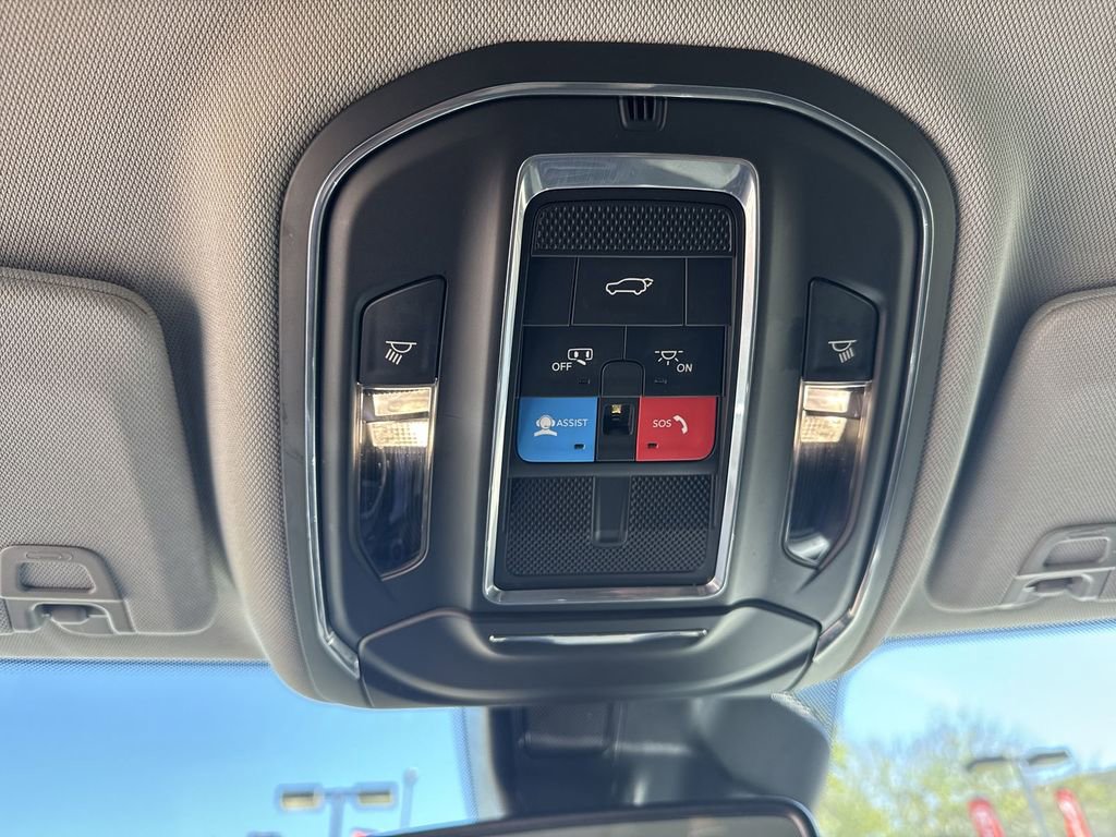 Used 2023 Jeep Grand Cherokee L Laredo w/ Luxury Tech Group I image 19