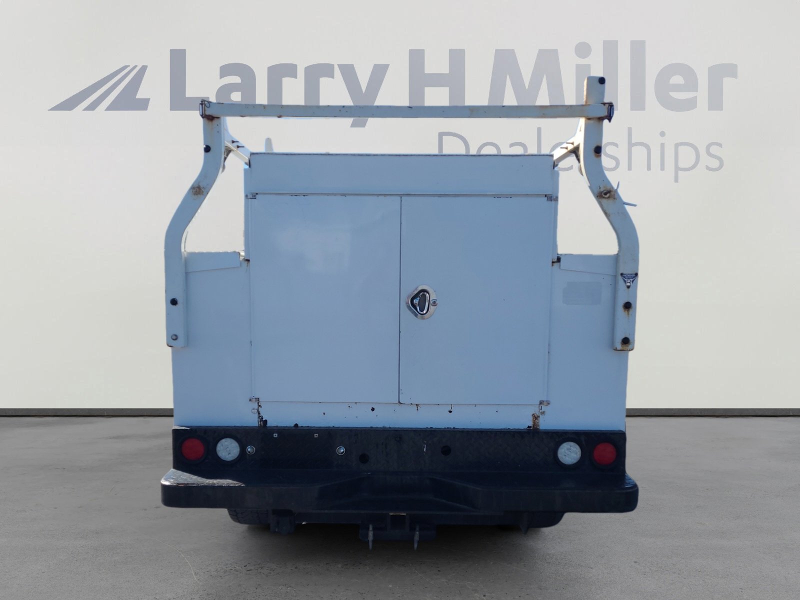 Used 2018 RAM 2500 Tradesman w/ Chrome Appearance Group image 4