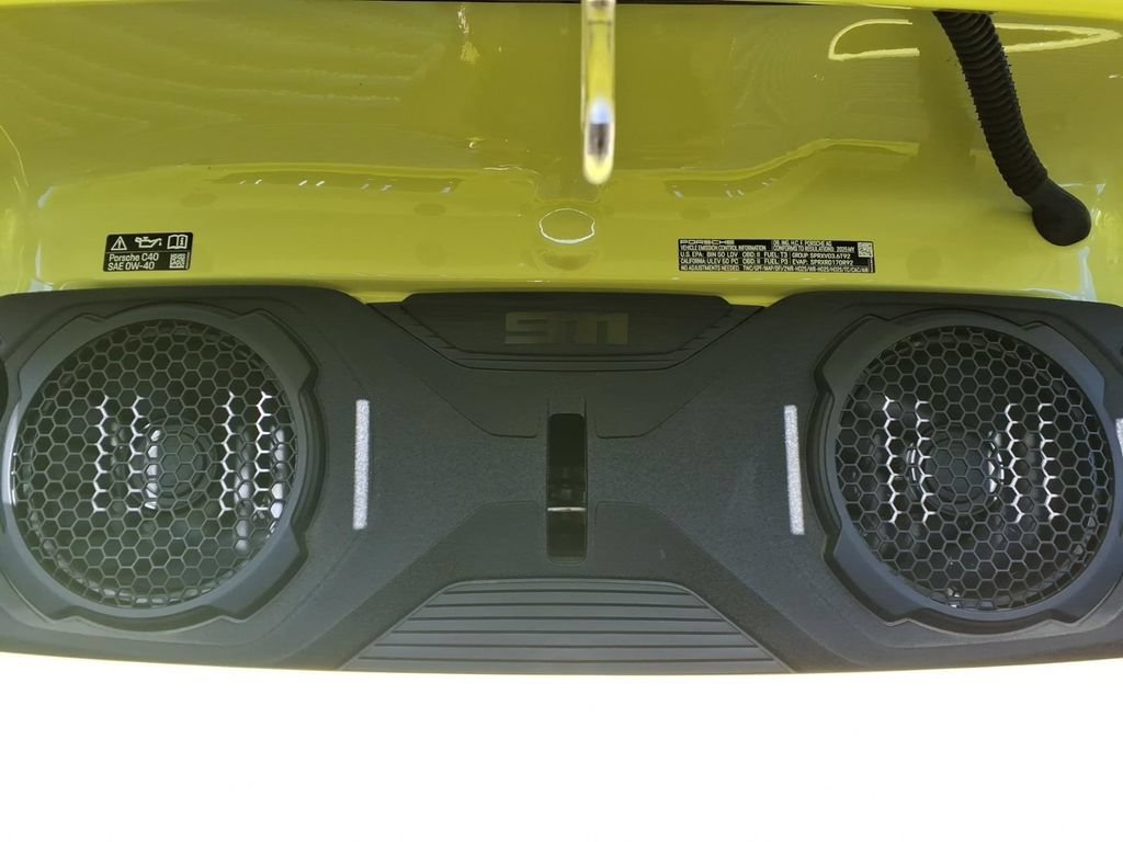 Certified 2025 Porsche 911 Carrera GTS RWD image 35