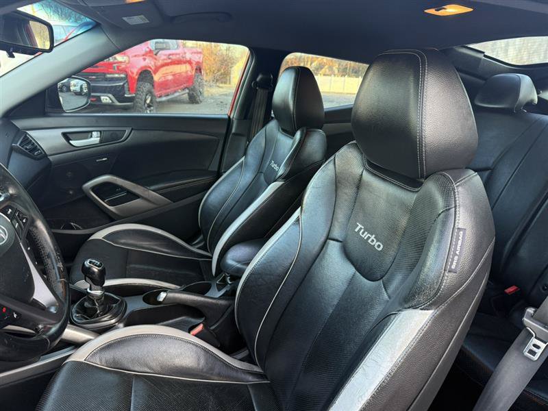 Used 2013 Hyundai Veloster Turbo FWD image 19