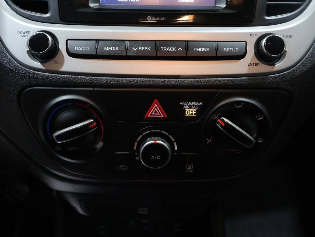 Used 2021 Hyundai Accent SE FWD image 27
