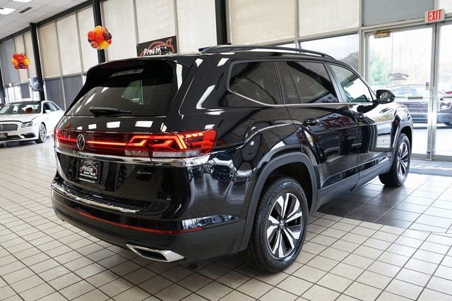 Used 2024 Volkswagen Atlas SE image 18