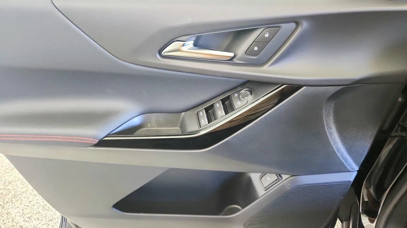 New 2027 Chevrolet Equinox RS AWD/4WD image 24