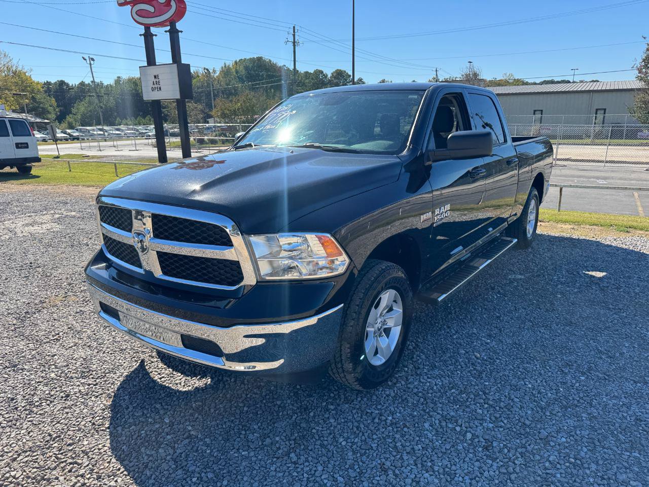 Used 2021 RAM 1500 Classic SLT RWD image 5