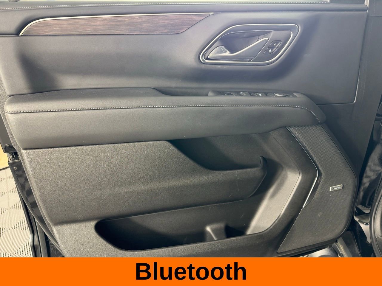 Used 2023 Chevrolet Tahoe Z71 w/ Luxury Package image 9