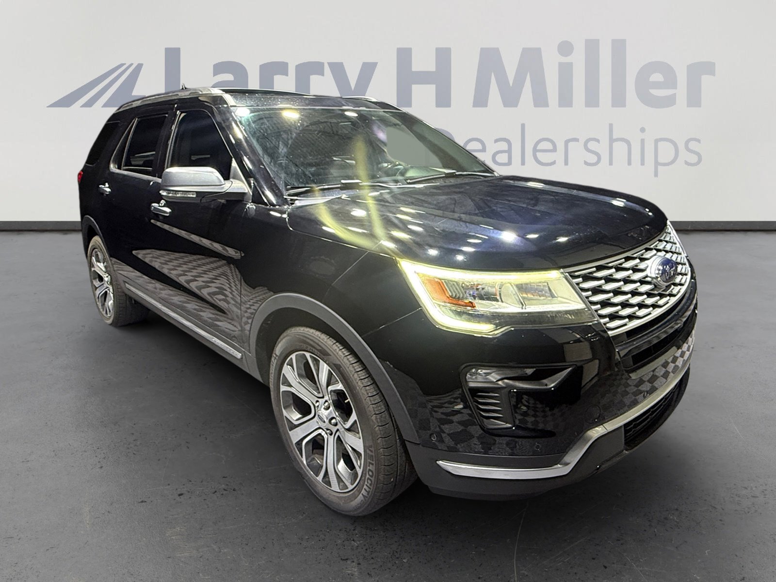 Used 2018 Ford Explorer Platinum AWD/4WD image 7