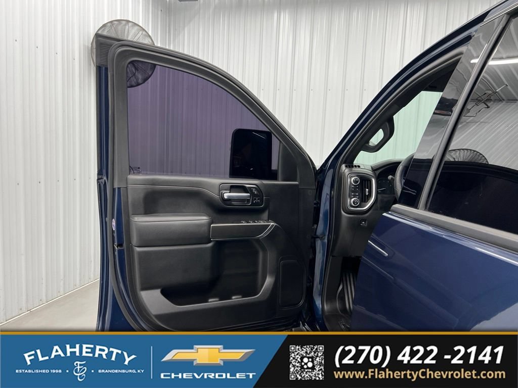 Used 2021 GMC Sierra 3500 AT4 w/ Gooseneck/5TH Wheel Package AWD/4WD image 8