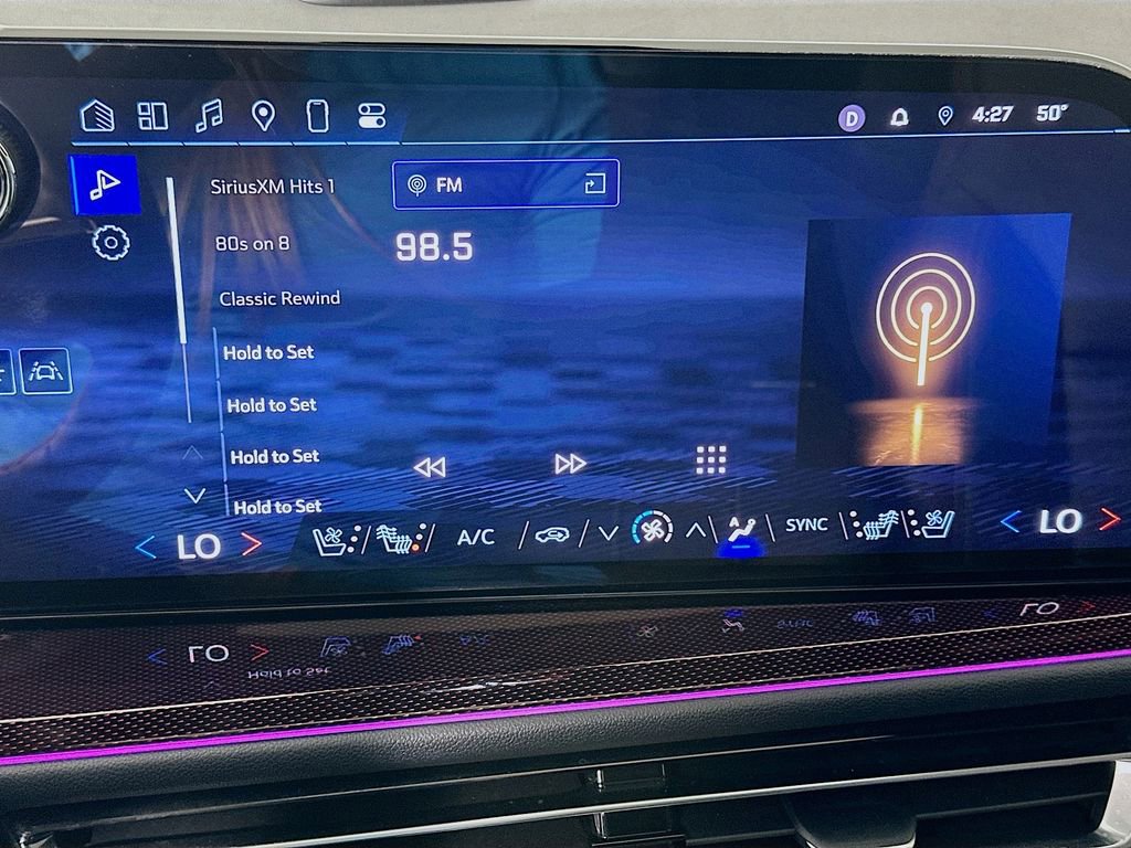 Used 2024 Chevrolet Traverse RS image 15