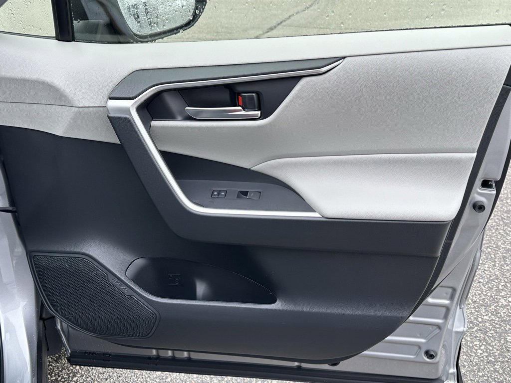 New 2025 Toyota RAV4 XLE image 21
