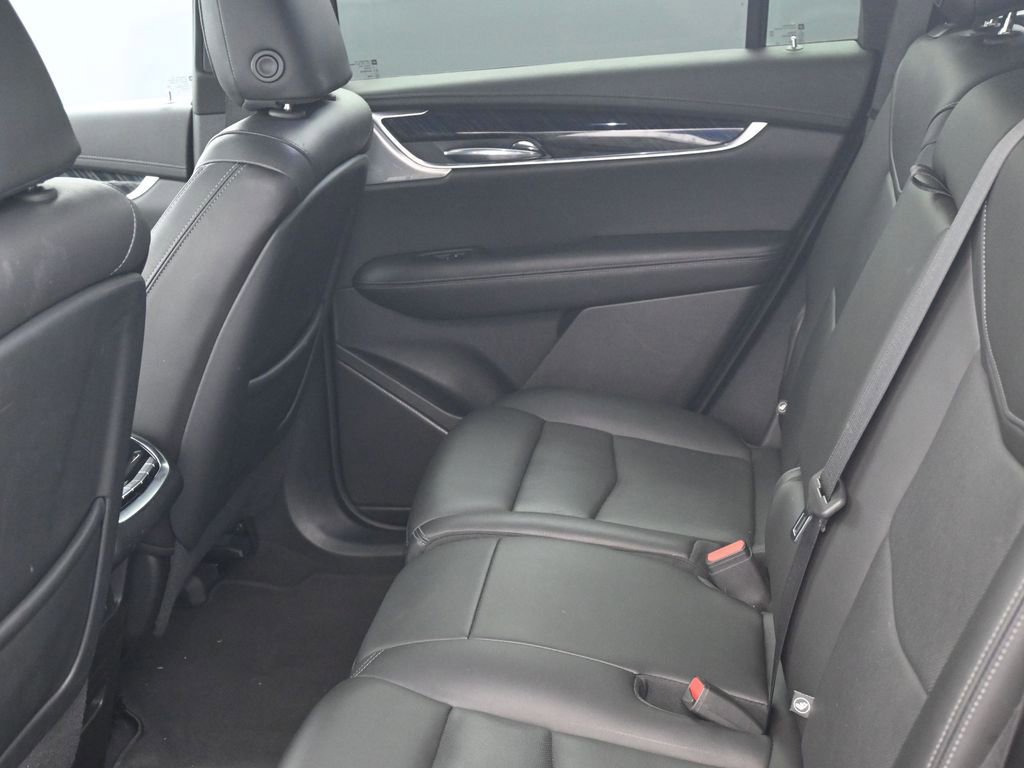 Used 2023 Cadillac XT6 Premium Luxury image 25