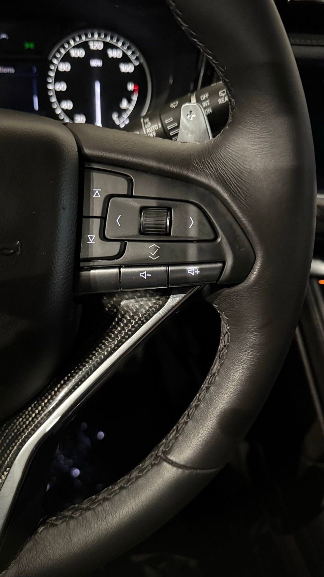 Used 2023 Cadillac XT6 Sport image 78