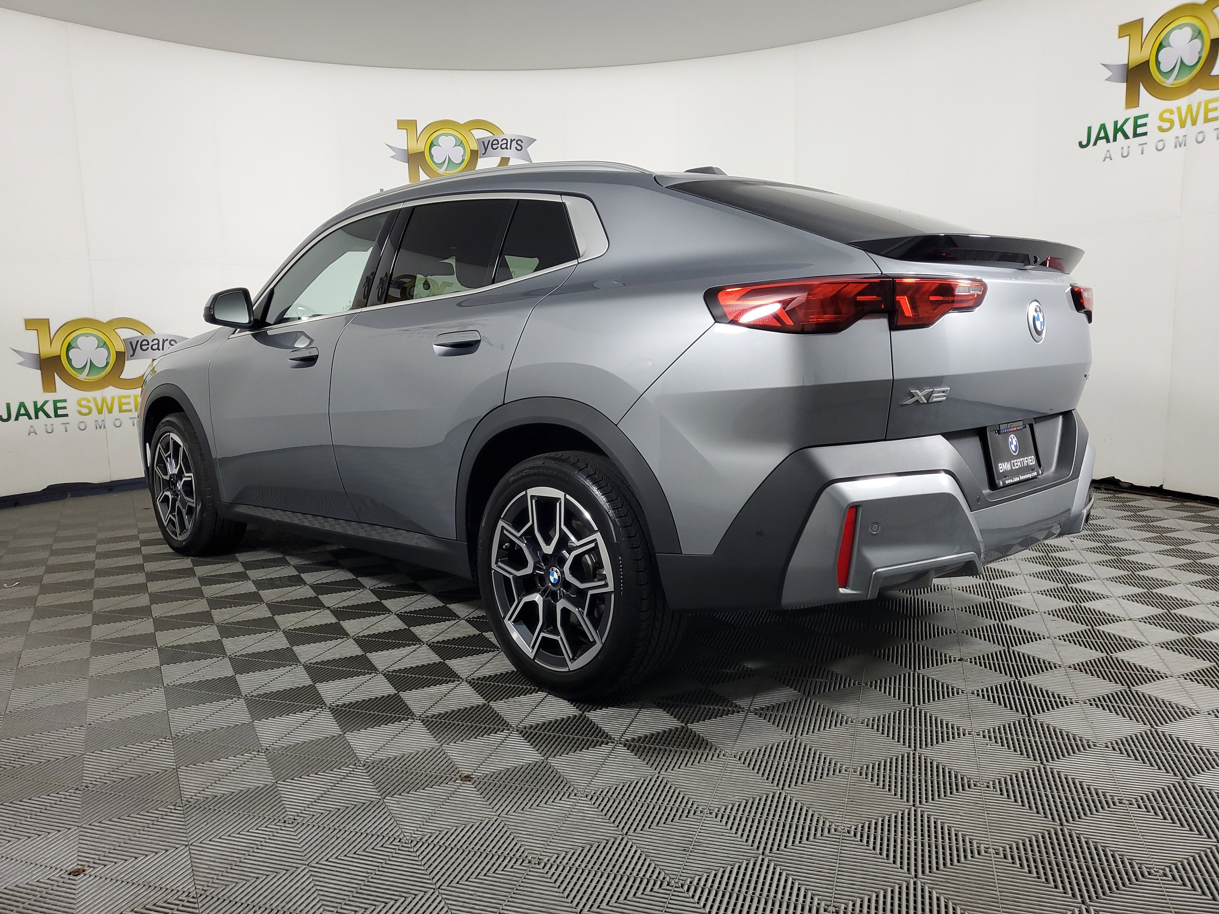 Certified 2025 BMW X2 xDrive28i w/ Premium Package image 5