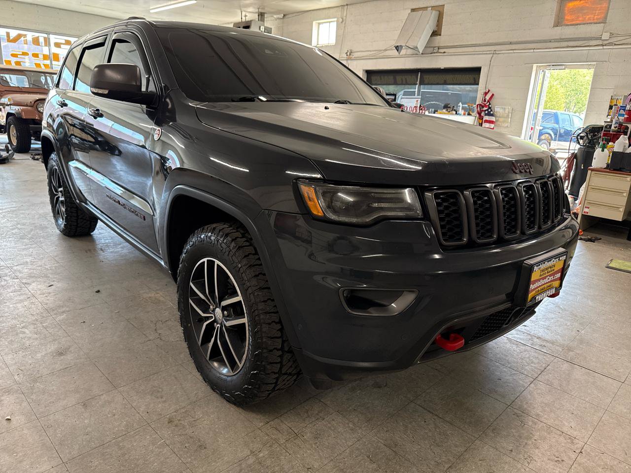 Used 2018 Jeep Grand Cherokee Trailhawk w/ Trailhawk Luxury Group AWD/4WD image 75
