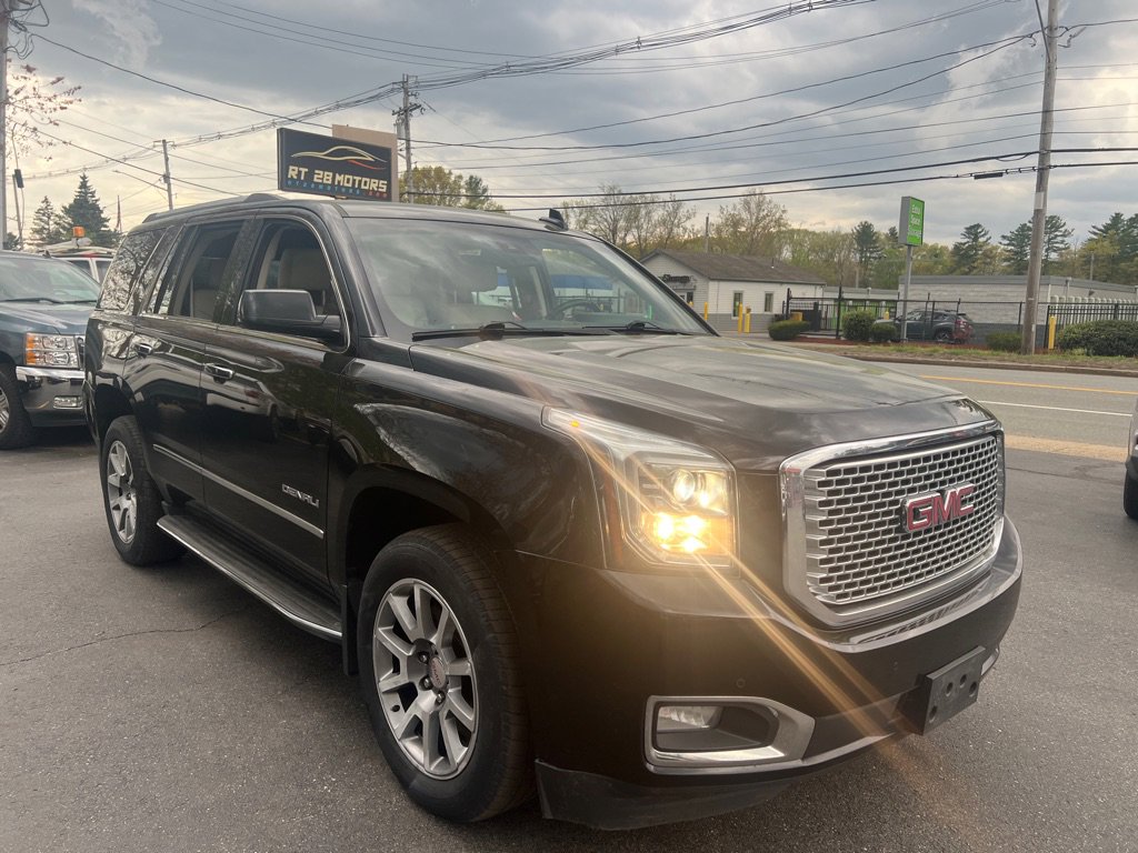 Used 2015 GMC Yukon Denali w/ Open Road Package image 8