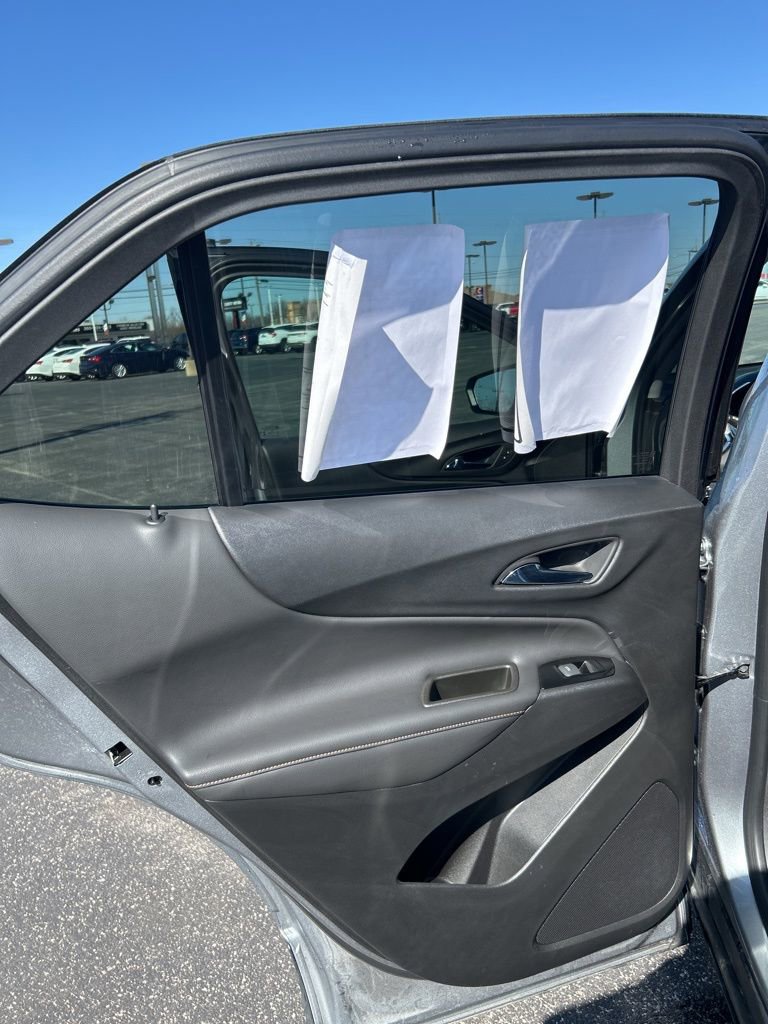 Used 2023 Chevrolet Equinox Premier image 45