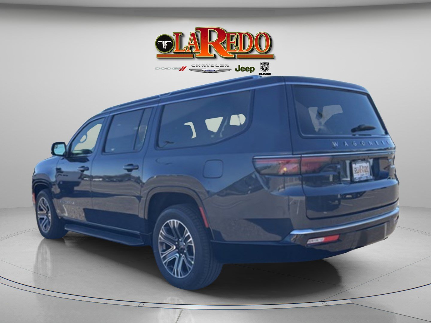 New 2025 Jeep Wagoneer L 2WD image 5