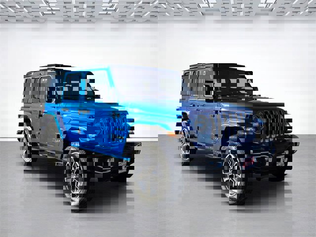 Used 2023 Jeep Wrangler Sahara image 2