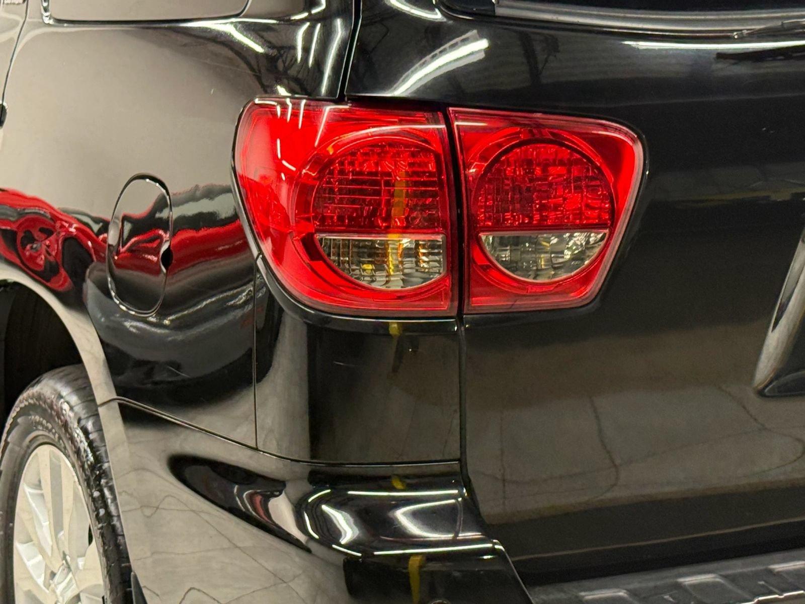 Used 2014 Toyota Sequoia Platinum AWD/4WD image 12