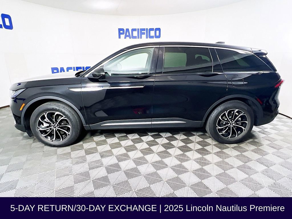 Used 2025 Lincoln Nautilus Premier w/ Equipment Group 102A AWD/4WD image 5