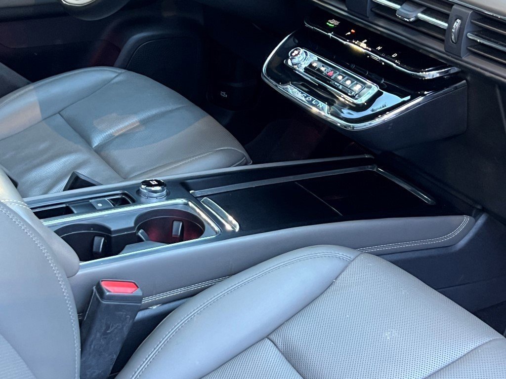 Certified 2024 Lincoln Corsair Reserve w/ Equipment Group 201A image 12